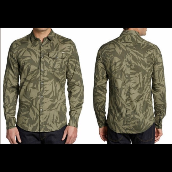 Slim fit Antony Morato olive safari print button down. Size 48M - Picture 2 of 8